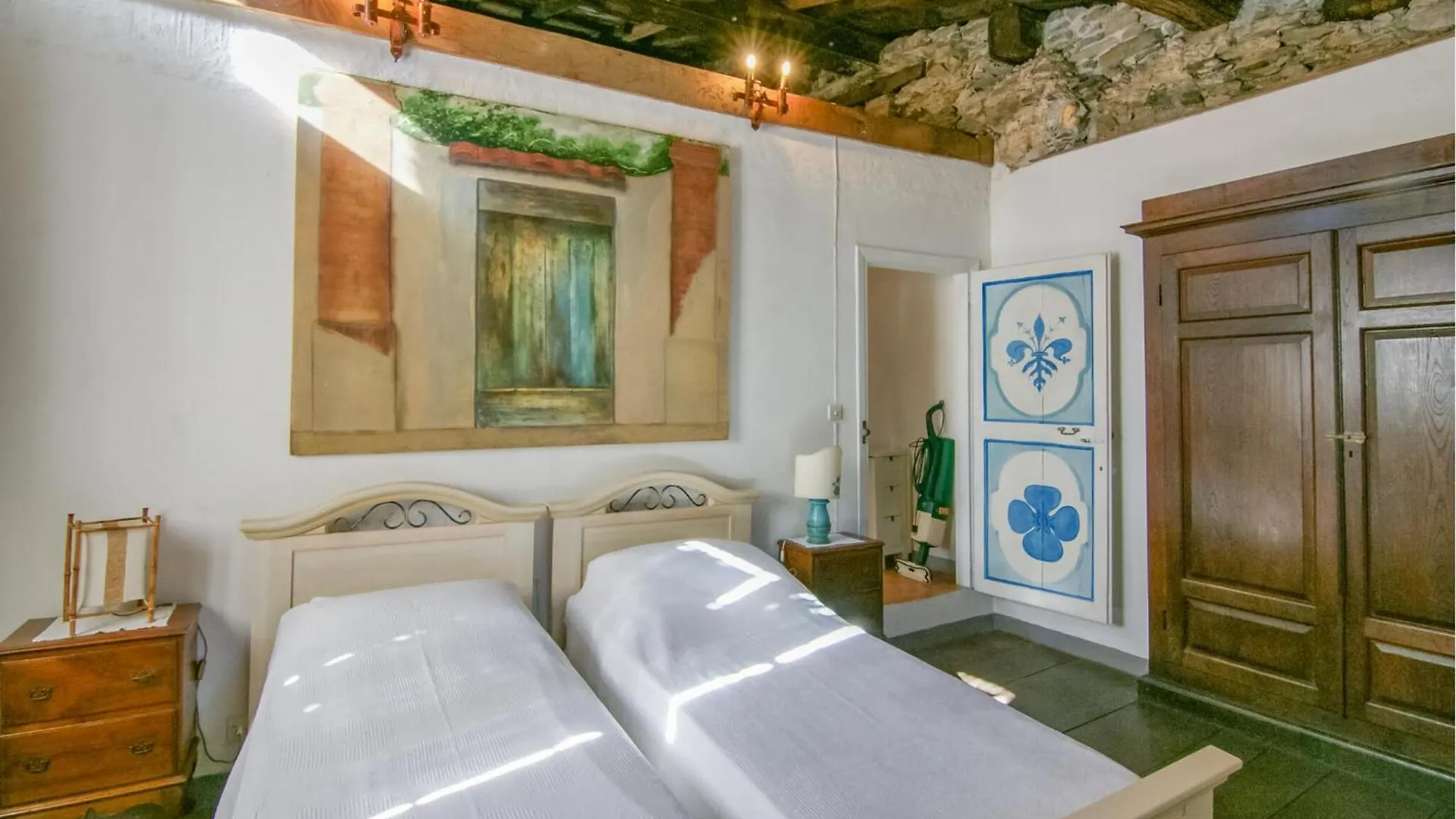 Gorgeous Apartment In Stazzema With Wifi 0*,